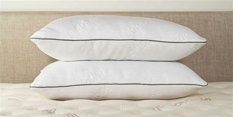 saatva pillow canada.